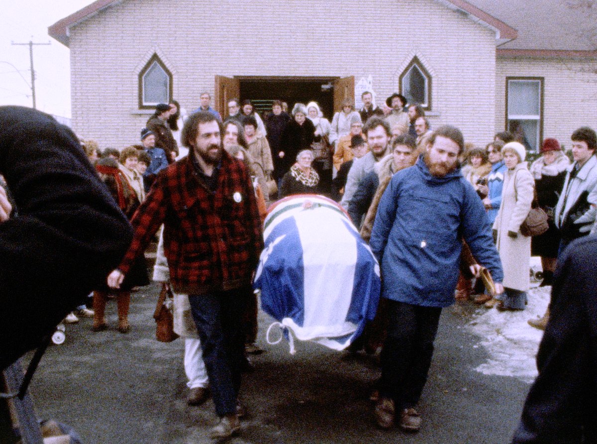 Photo from the movie The Rose Family