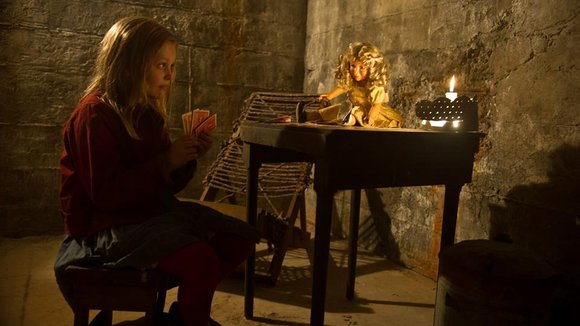 Photo from the movie Hidden