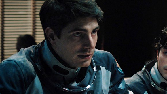 Photo from the movie 400 Days