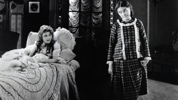 Photo from the movie Stella Maris