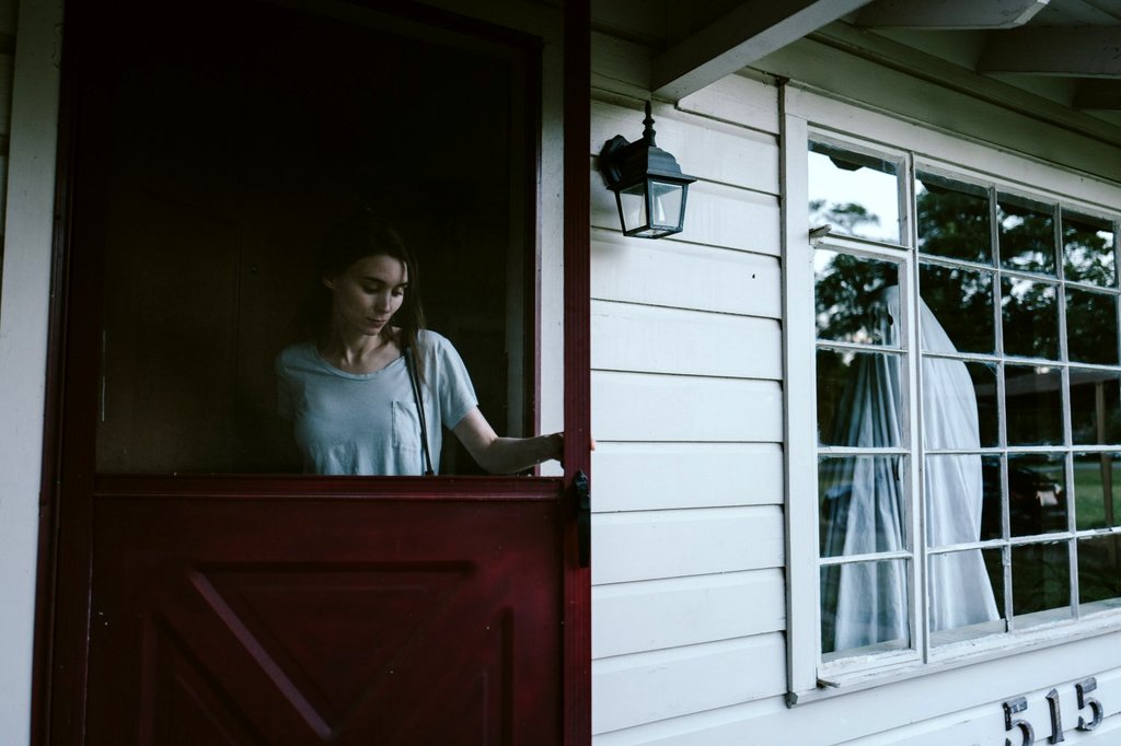 Photo from the movie A Ghost Story