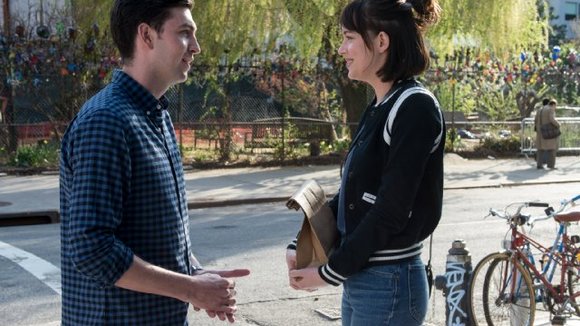 Photo from the movie How to Be Single