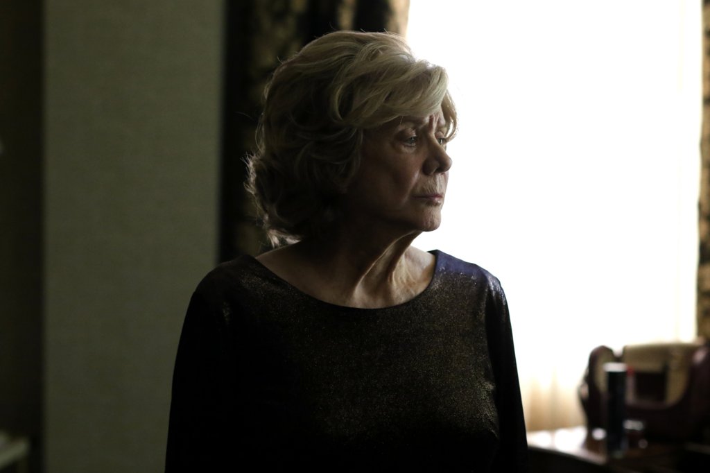 Photo from the movie It's the Heart That Dies Last