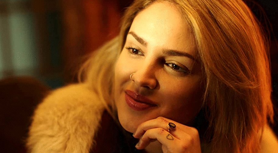 Photo from the movie Love Spreads