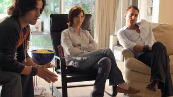 Photo from the movie Happy Endings