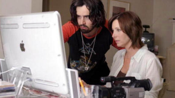 Photo from the movie Happy Endings