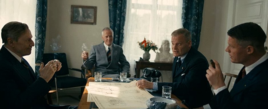 Photo from the movie De forbandede år