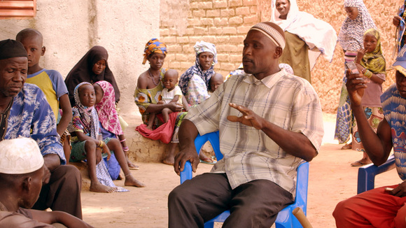 Photo from the movie No Land No Food No Life