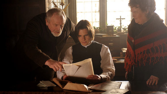 Photo from the movie The Christmas Candle