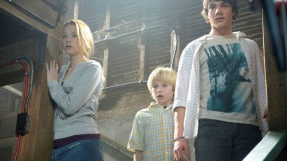 Photo from the movie The Hole