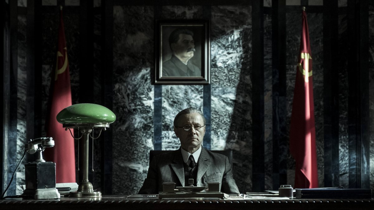 Photo from the movie Mr. Jones