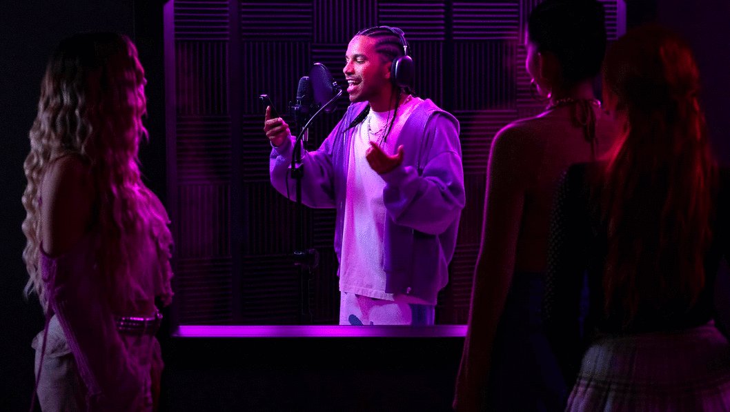 Photo from the movie Neon