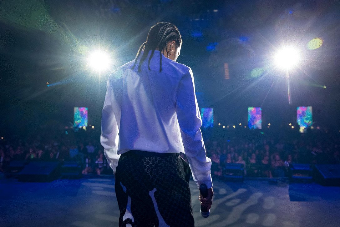 Photo from the movie Neon