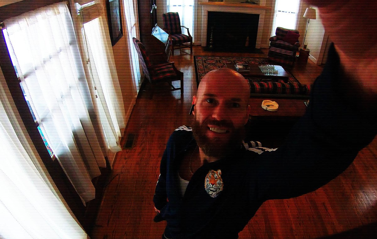 Photo from the movie Wire Room