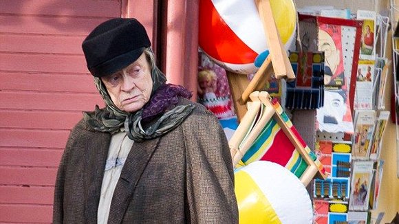 Photo from the movie The Lady in the Van