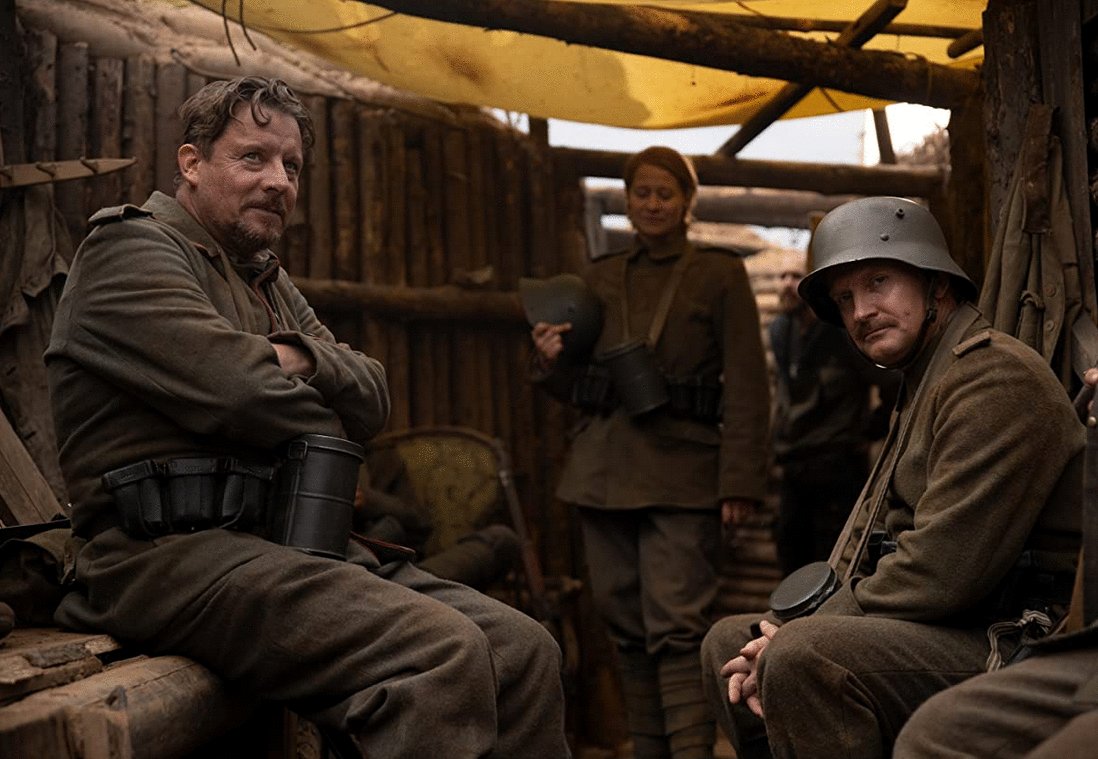 Photo from the movie Erna at War