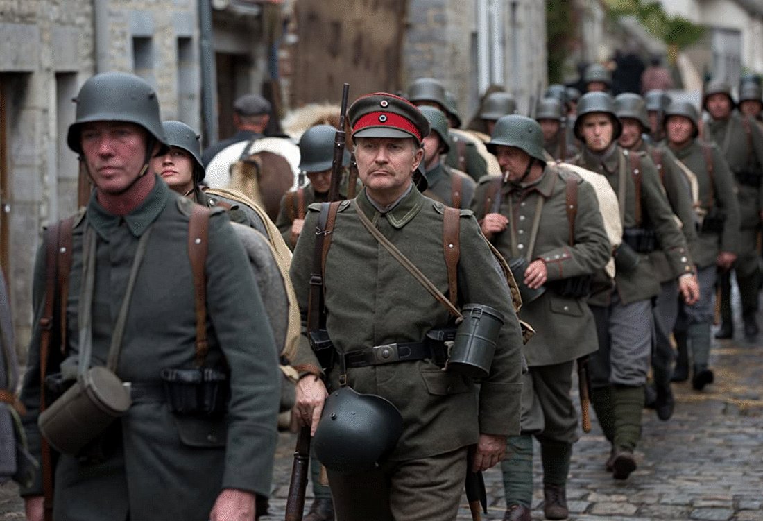 Photo from the movie Erna at War