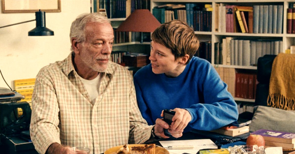 Photo from the movie One Fine Morning