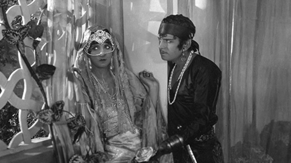 Photo from the movie The Thief of Bagdad