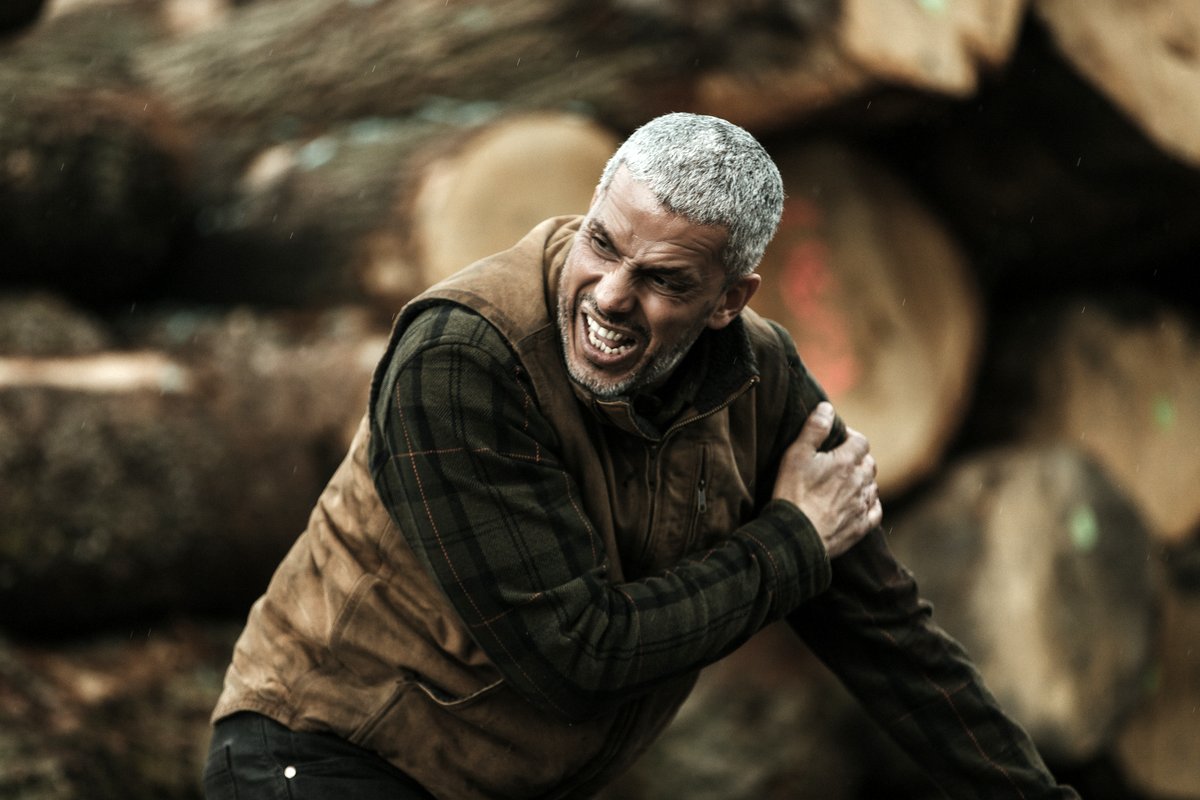 Photo from the movie Earth and Blood