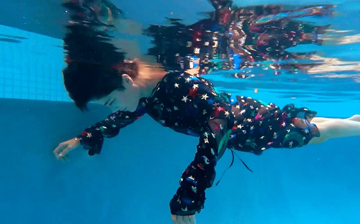 Photo from the movie Introducing, Selma Blair