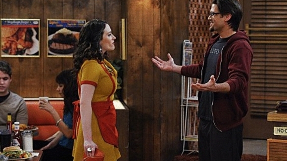Photo from the movie 2 Broke Girls