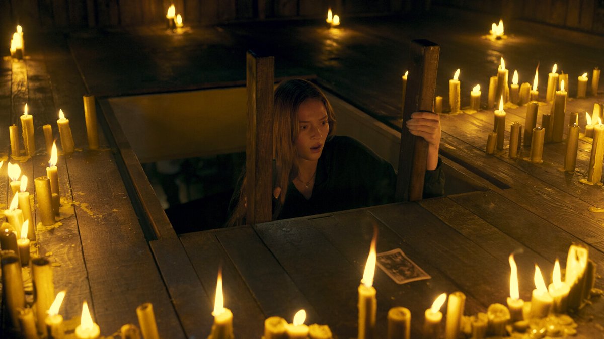 Photo from the movie Tarot