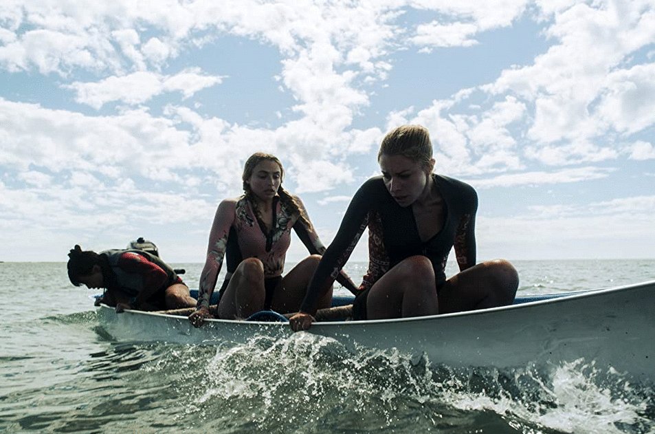 Photo from the movie The Reef: Stalked