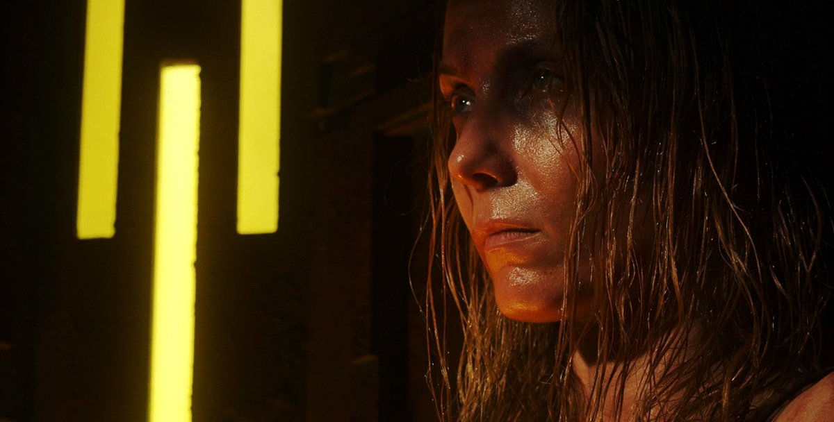 Photo from the movie Box: Metaphor