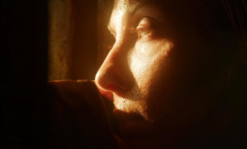 Photo from the movie Box: Metaphor