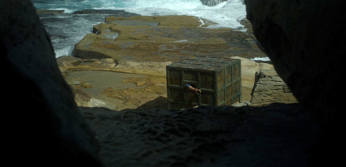 Photo from the movie Box: Metaphor