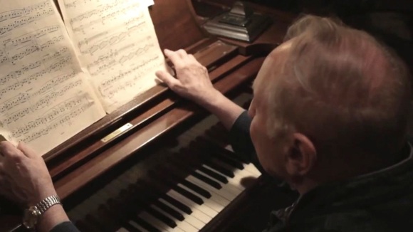 Photo from the movie Seymour: An Introduction