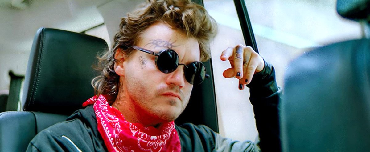 Photo from the movie Pursuit