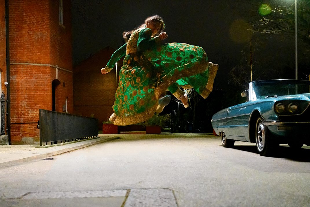 Photo from the movie La Bonne Société