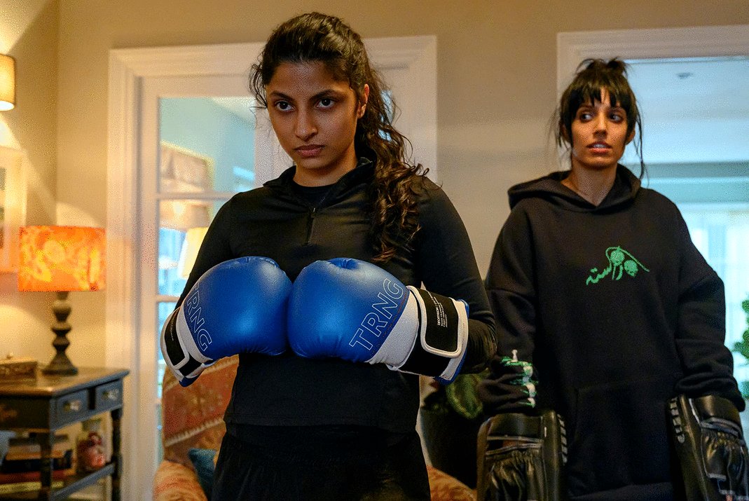 Photo from the movie La Bonne Société