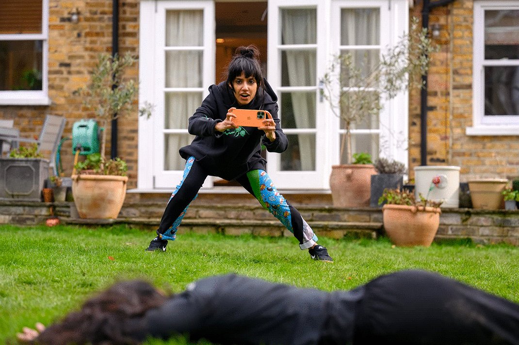 Photo from the movie La Bonne Société