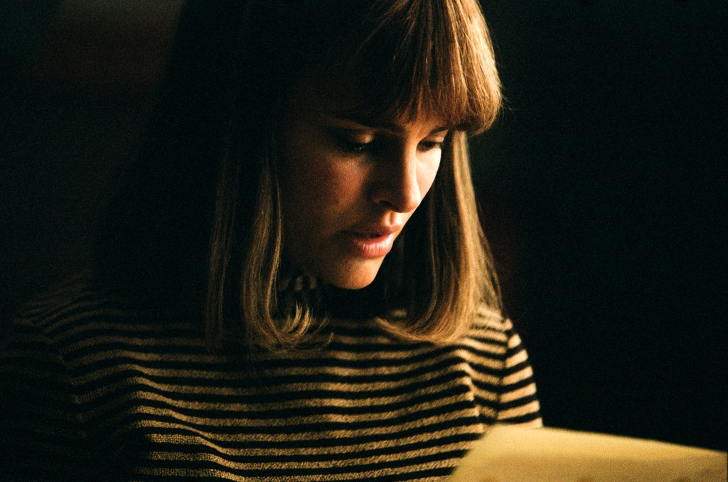 Photo from the movie The Death and Life of John F. Donovan