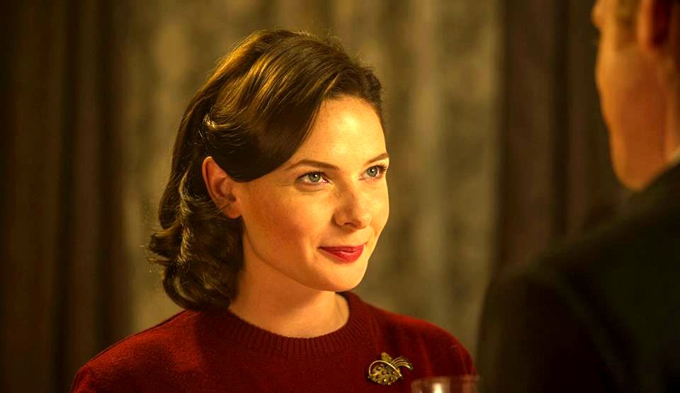 Photo from the movie Despite the Falling Snow