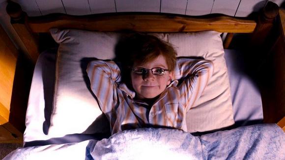 Photo from the movie Angel in the House