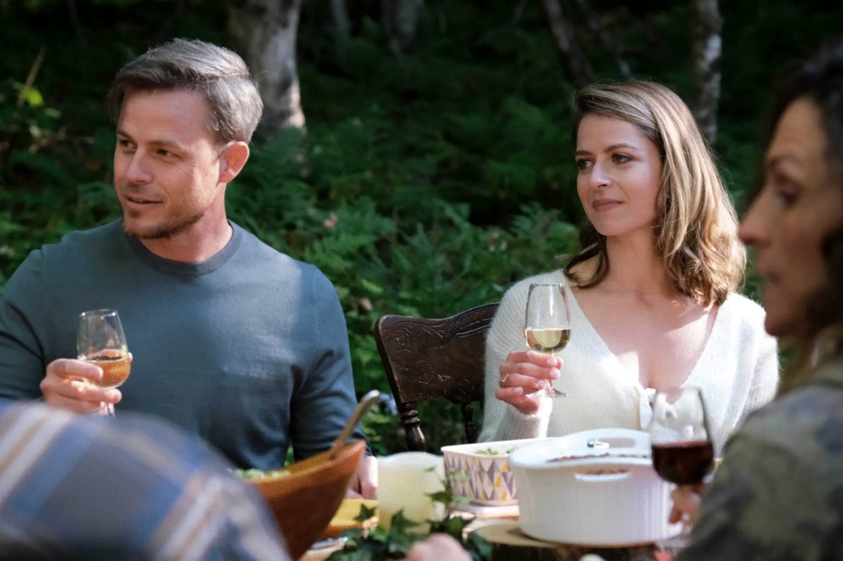 Photo from the movie The Guide to the Perfect Family