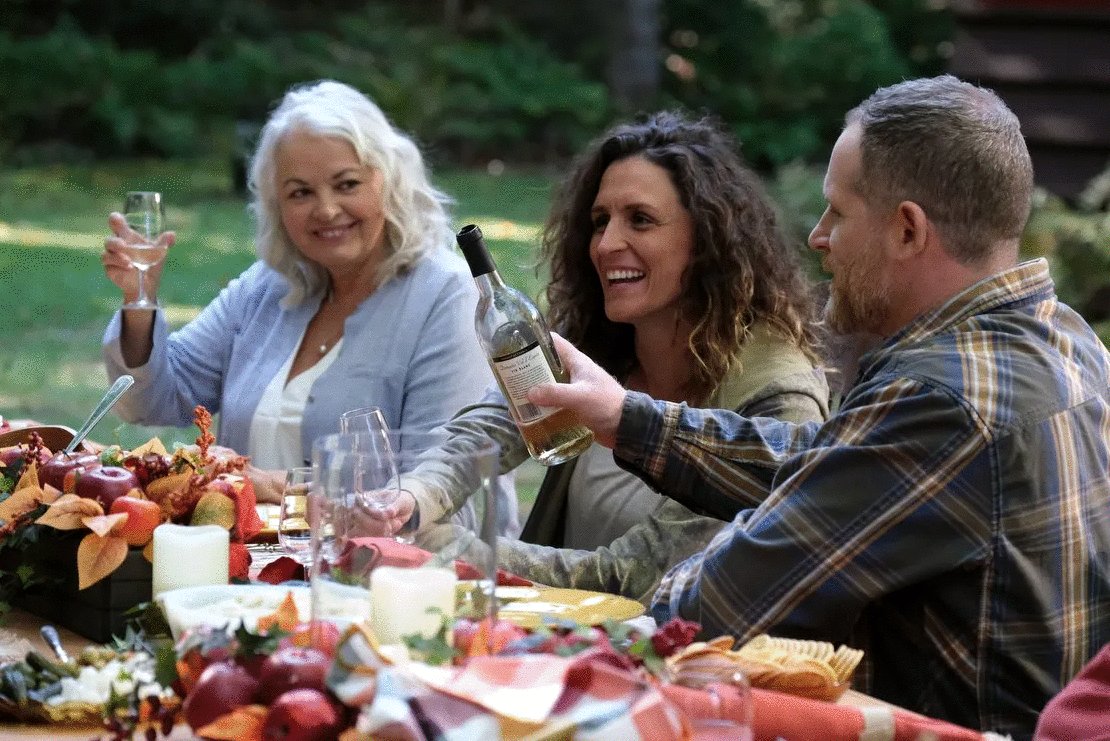 Photo from the movie The Guide to the Perfect Family