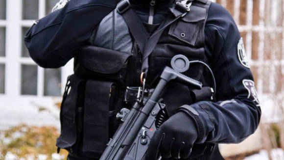 Photo from the movie Flashpoint