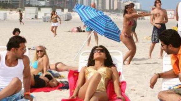 Photo from the movie Dostana