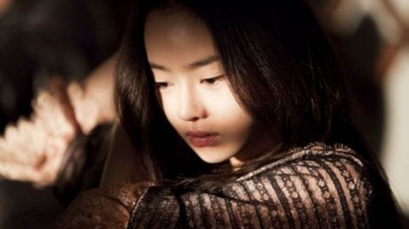 Photo from the movie The Housemaid