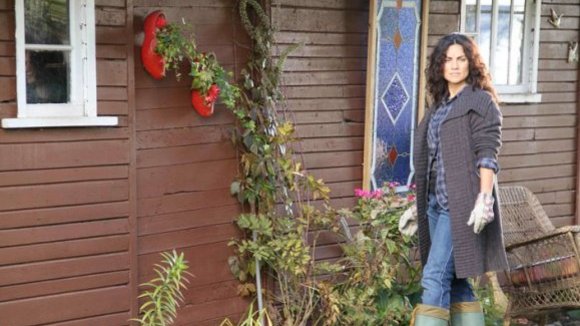 Photo from the movie La Sacrée