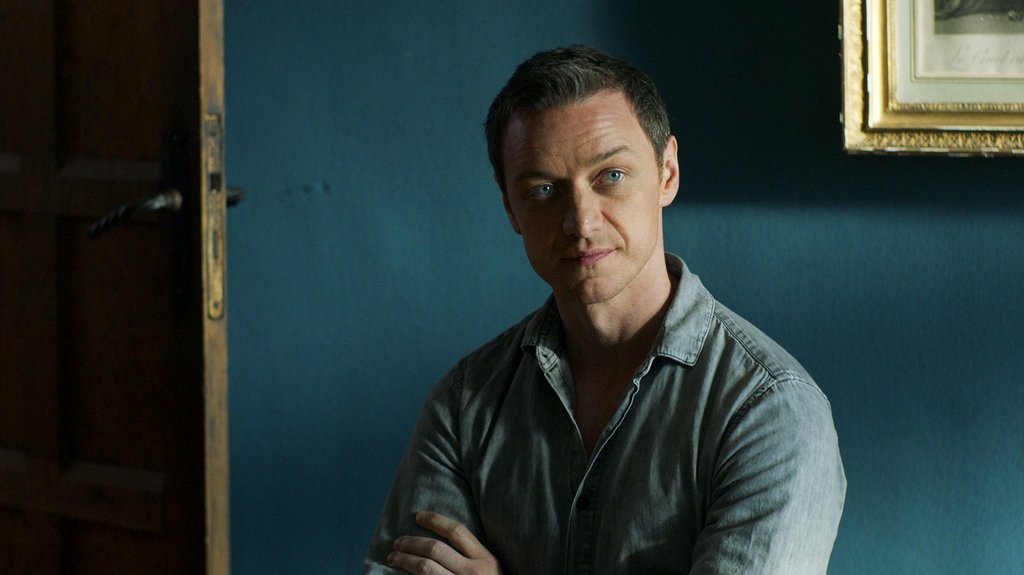 Photo from the movie Submergence