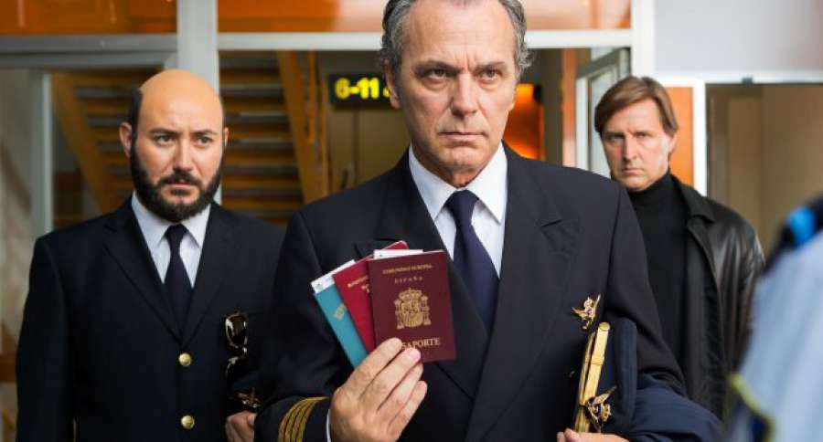 Photo from the movie Smoke & Mirrors