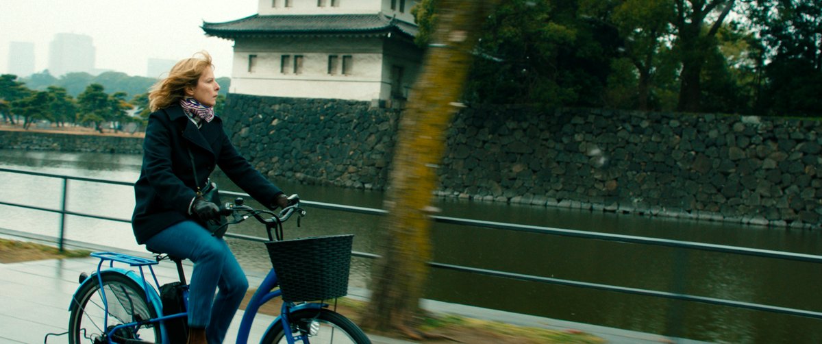 Photo from the movie Tokyo Shaking