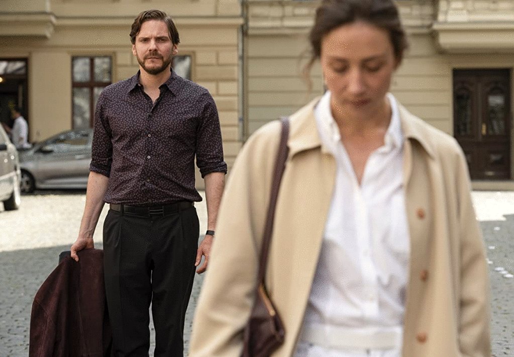 Photo from the movie Next Door