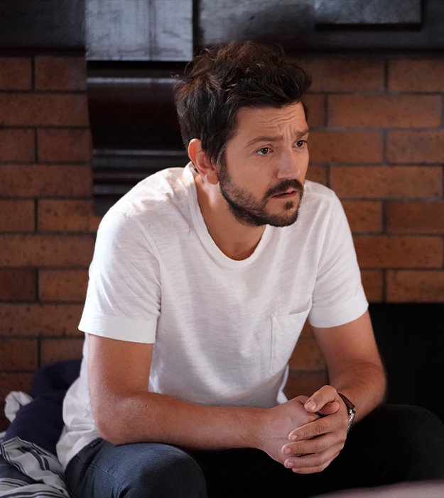 Photo from the movie Wander Darkly